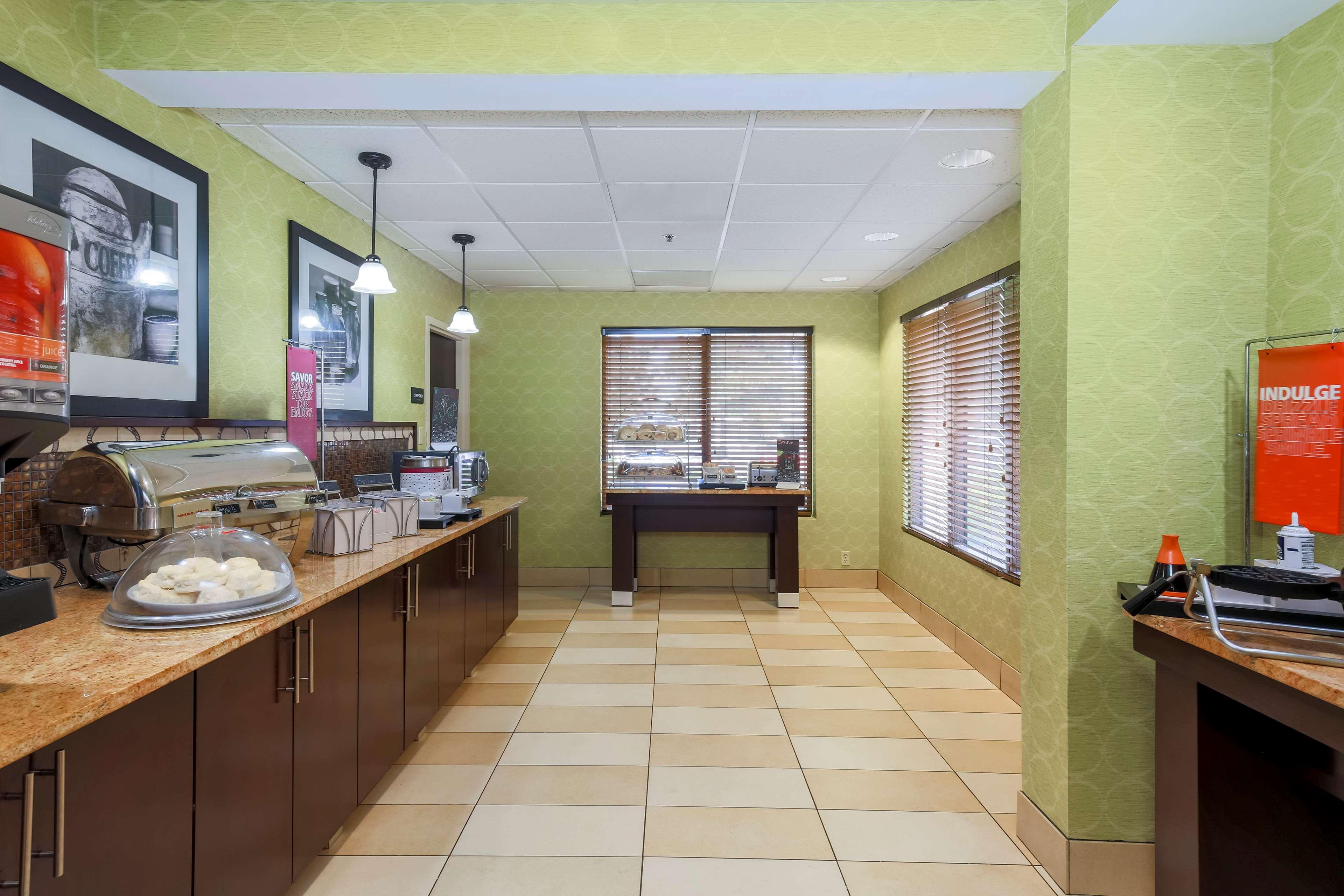 Hampton Inn Memphis-Walnut Grove/Baptist East Extérieur photo