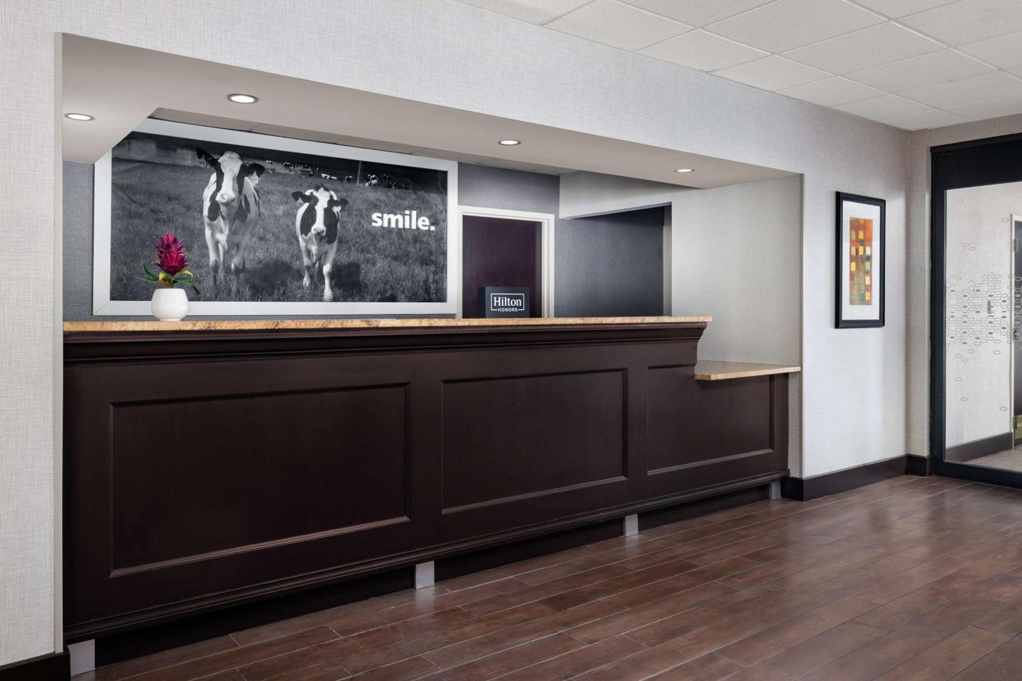 Hampton Inn Memphis-Walnut Grove/Baptist East Extérieur photo